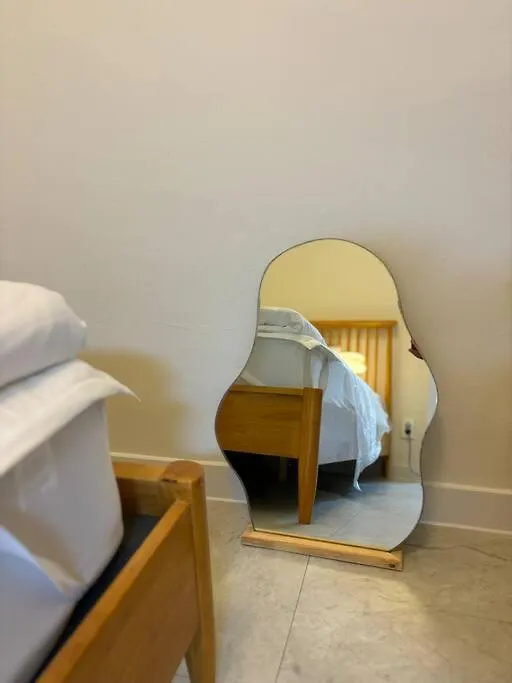 3 Rooms L 3 Beds L Mrt 8 Min L Gwanghwamun Seoul 0*,  Sydkorea